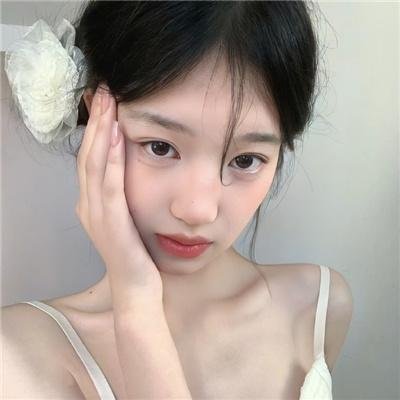 大鼻子小英雄